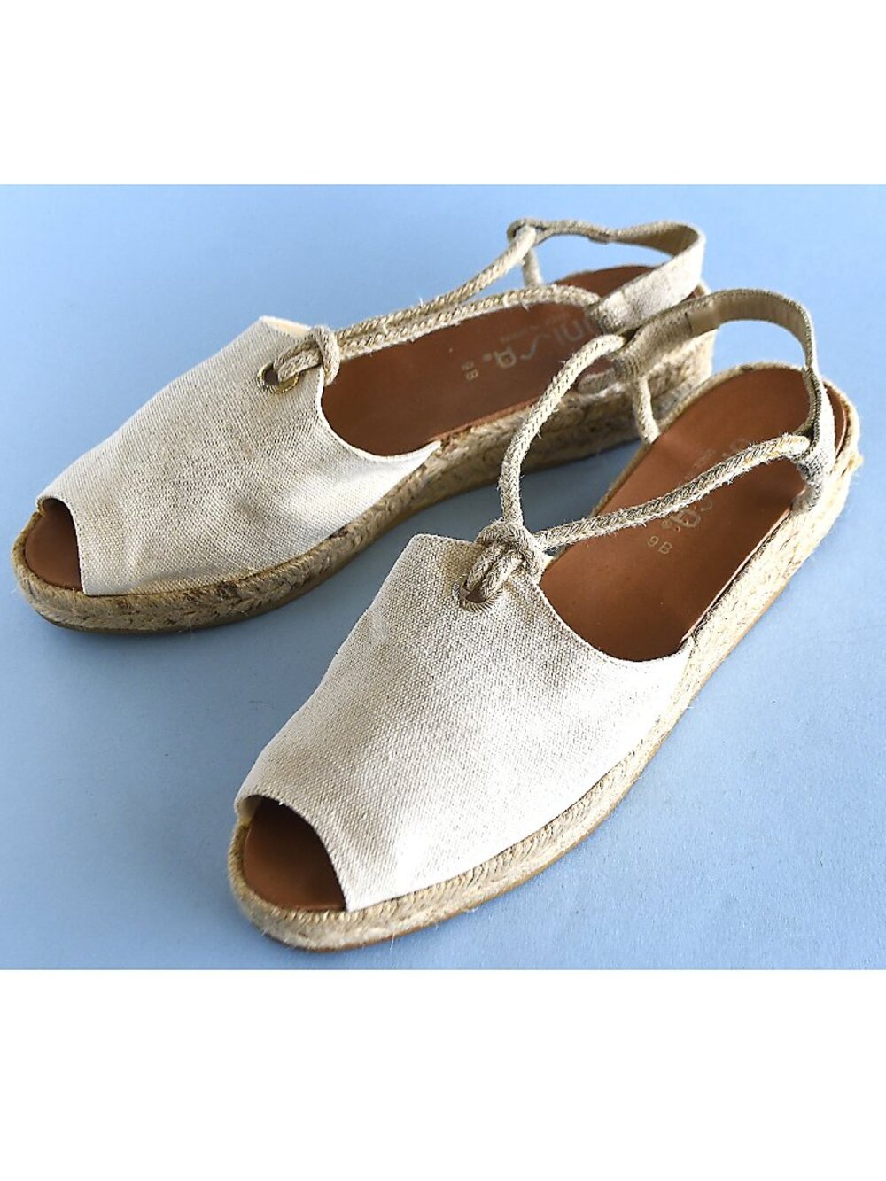 Canvas Espadrille Shoe Sz 9, Light Beige Unisa NWOT